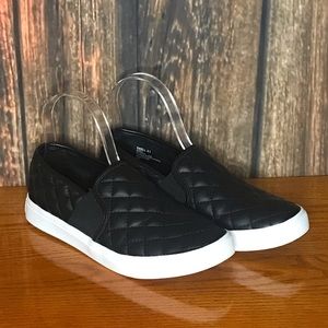 Steve Madden Endell Sneaker Size 8.5